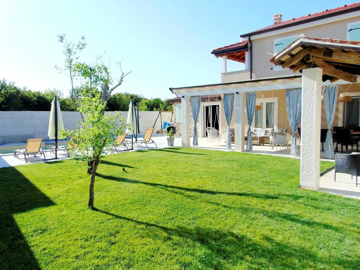 La Villetta Bale 0*,  Croatia
